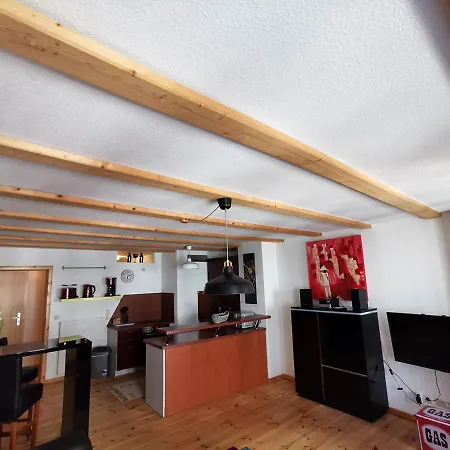Apartment Und Ferienhaeuser Gohr Stralsund
